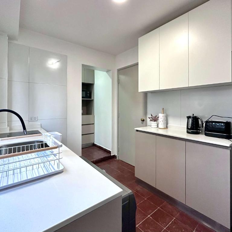 Amplio hogar entre MUT y Costanera center - Apartment - 24