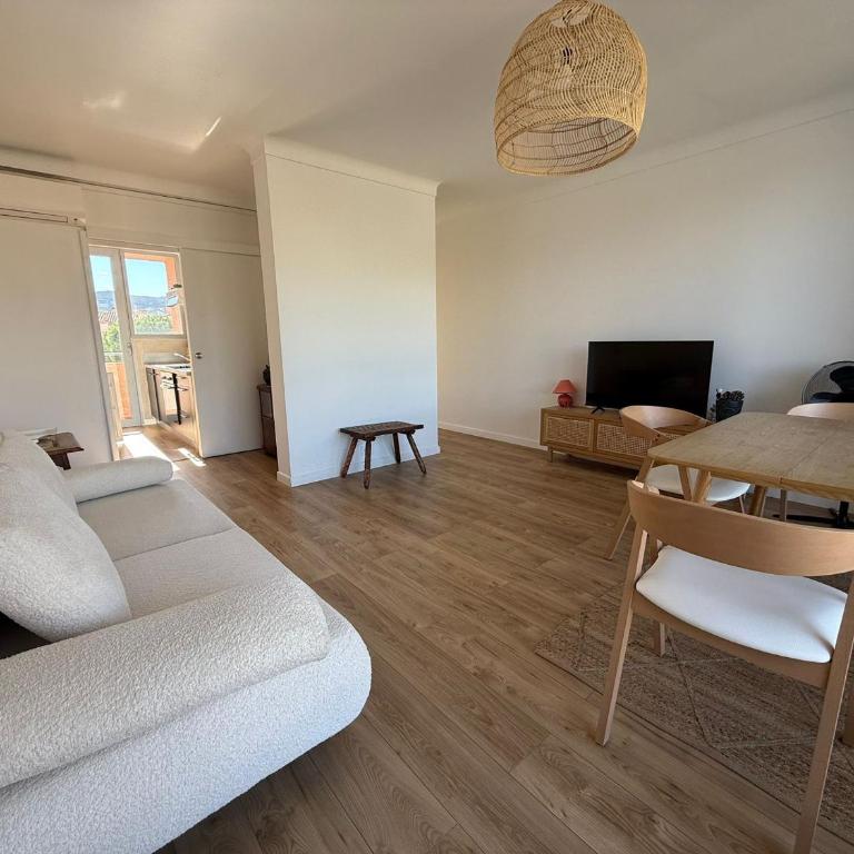 Studio confortable avec vue mer, loggia, animaux acceptés et parking privatif - FR-1-309-75 - One-Bedroom Apartment - 9