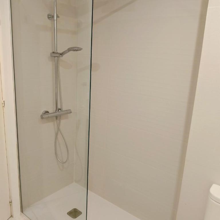 Apartamento con espectaculares vistas y terraza - Apartamento de 3 dormitorios con vistas al mar - 25