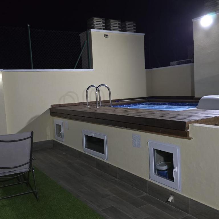 Ático con Piscina privada y Solarium en la Ràpita - Apartamento de 2 dormitorios - 10
