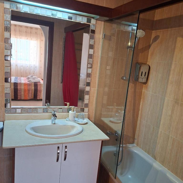 Cozy 2 Bedroom Apartment in Costa Adeje - Apartamento de 2 dormitorios - 25