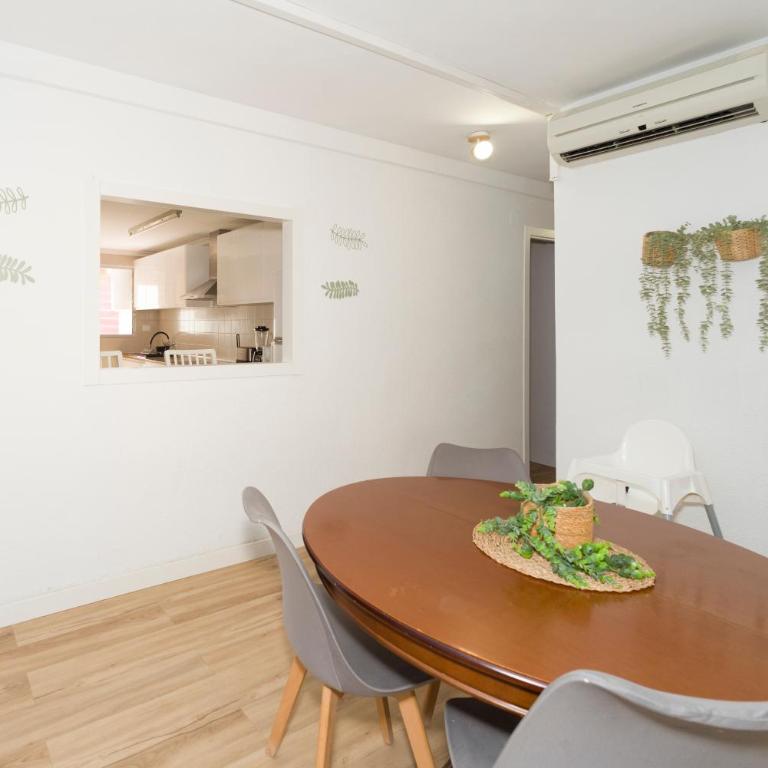 La CASA De CARLA - Three-Bedroom Apartment - 9
