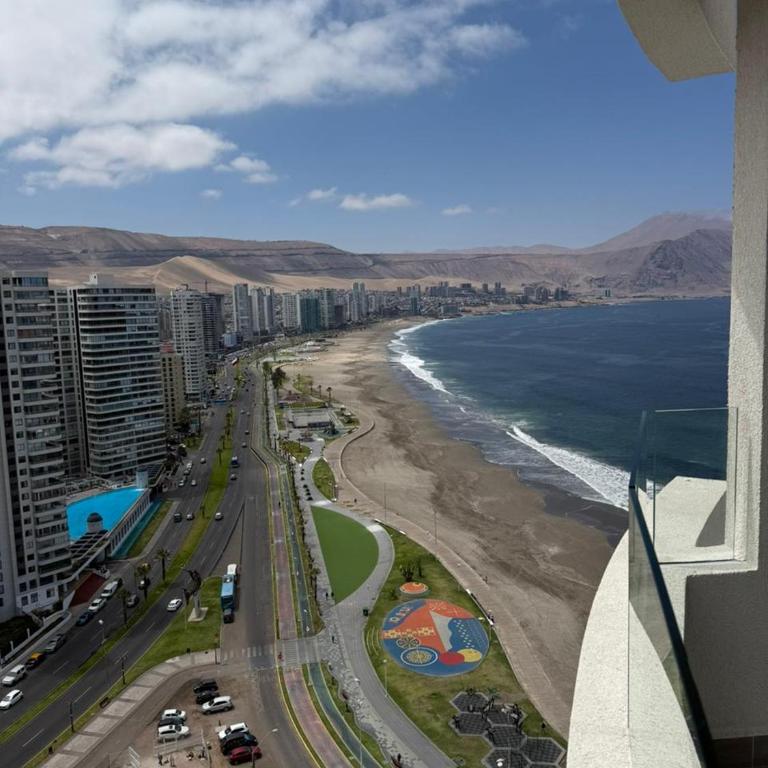 Frente a Playa Brava, Cerca Cavancha, WiFi - One-Bedroom Apartment - 2