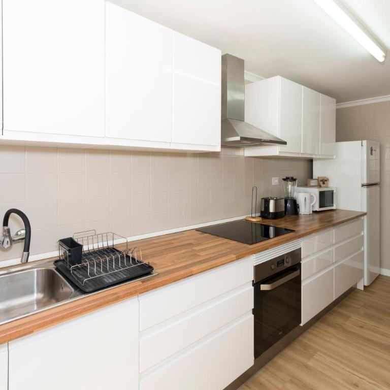 La CASA De CARLA - Three-Bedroom Apartment - 12