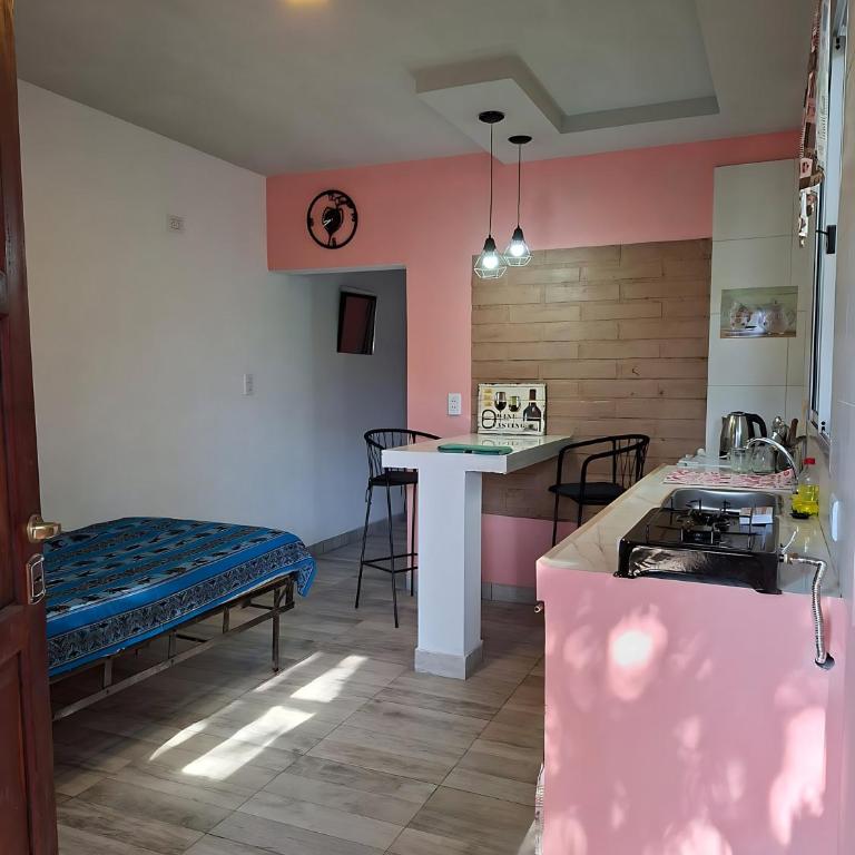 El Algarrobo: Bueno, Bonito y Barato - Apartamento - 5