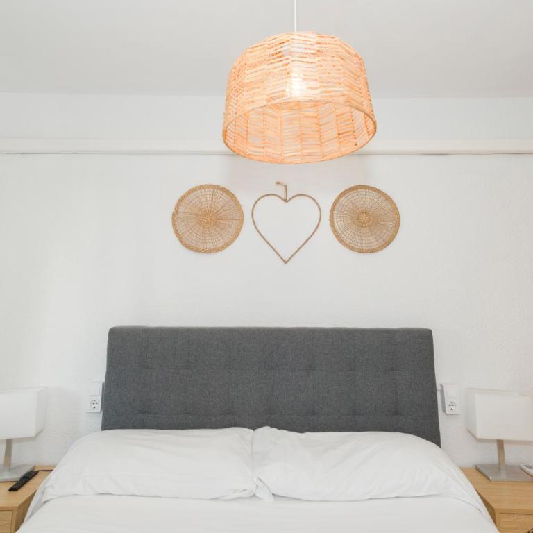 La CASA De CARLA - Three-Bedroom Apartment - 20