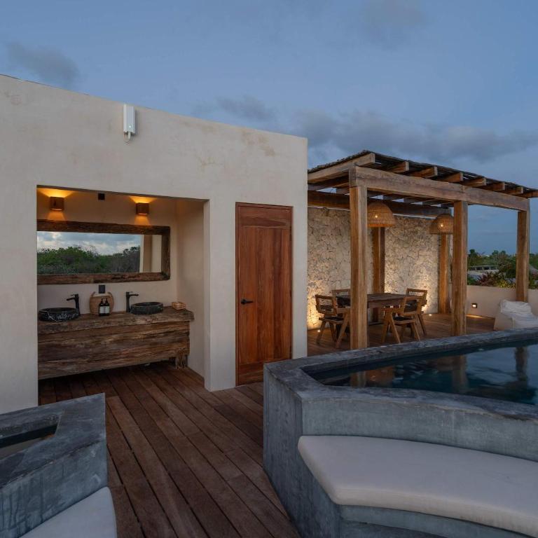 Chic 3BR Villa - 2 Pools with Rooftop Pool Modern Boho Design - Apartamento - 74
