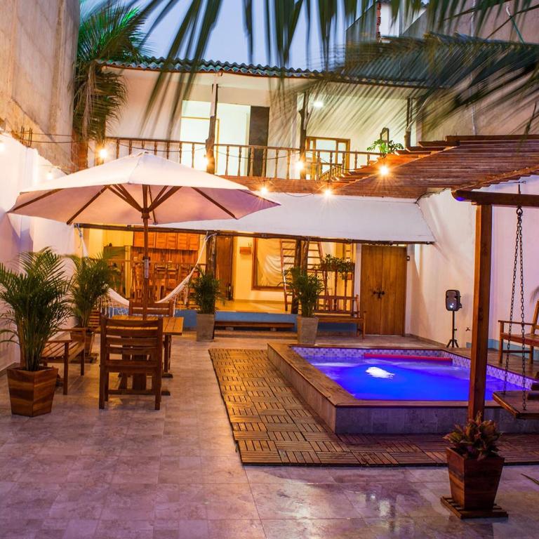 Hb-m8 House With 8 Bedrooms, Pool And Near The Sea - Vacation Home - 2