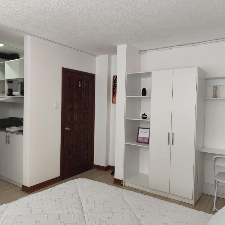 Apartments & Suites Inglaterra 1 - Deluxe Studio - 4