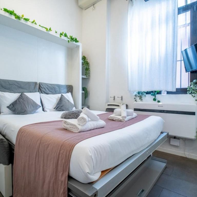 Close Central Station New Mini Loft AC WiFi - Appartamento - Piano Terra - 1