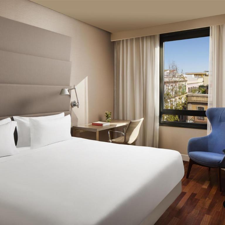 NH Sevilla Plaza de Armas - Habitaciones Familiares comunicadas (2 adultos + 2 niños) - 1