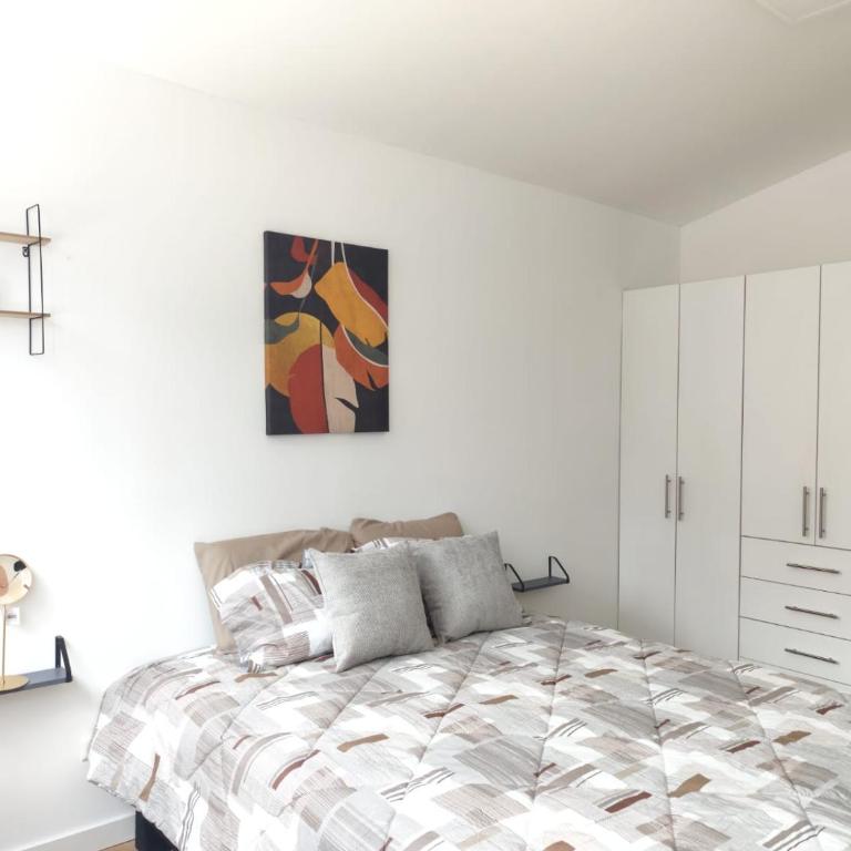 Suites & Estudios Inglaterra II - Deluxe Suite - 8