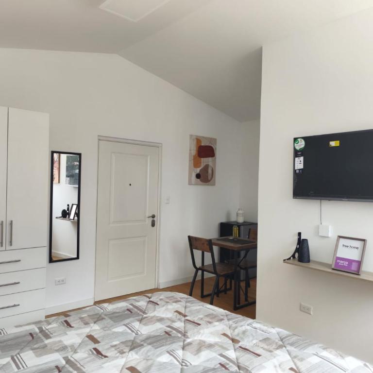 Suites & Estudios Inglaterra II - Deluxe Suite - 14