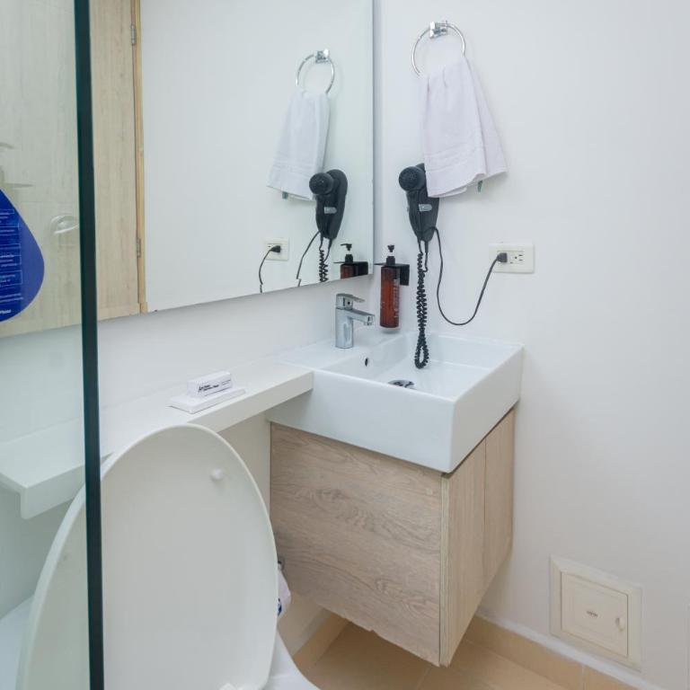 Hotel Laureles Plaza - Habitación Familiar - 3