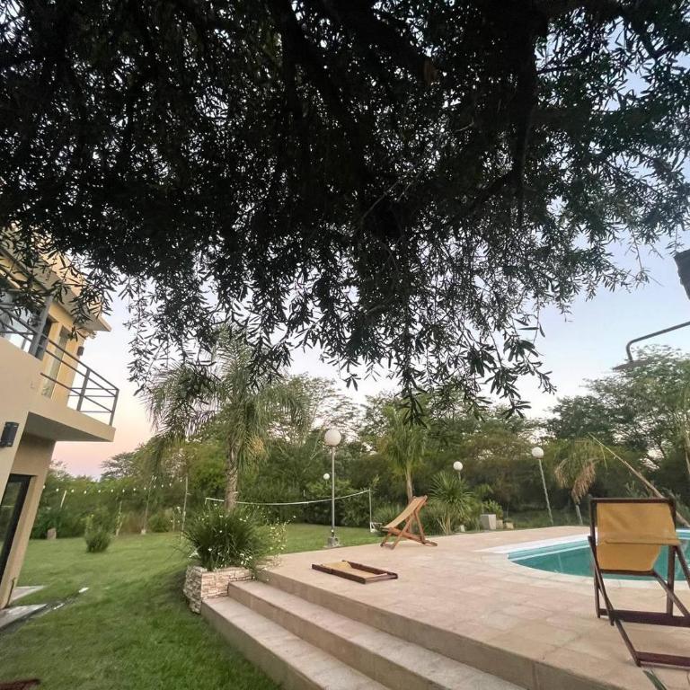 Mansión Exclusiva, Amplias Comodidades - Casa de 4 dormitorios - 98