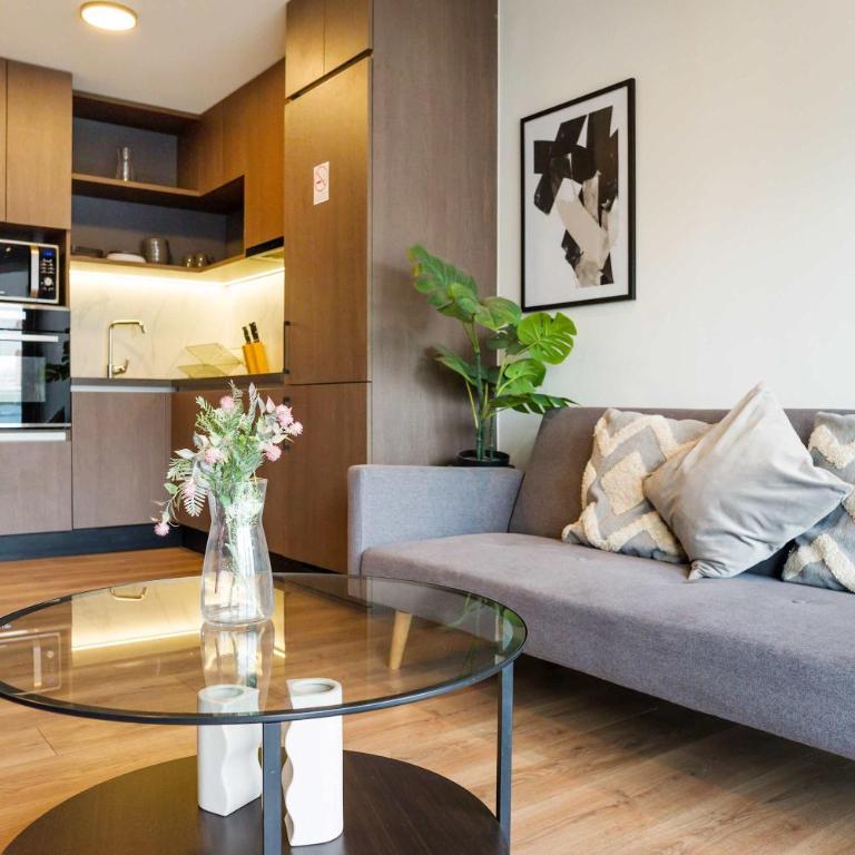 Spacious 2B apartment steps from Escuela Militar - Apartment - 6
