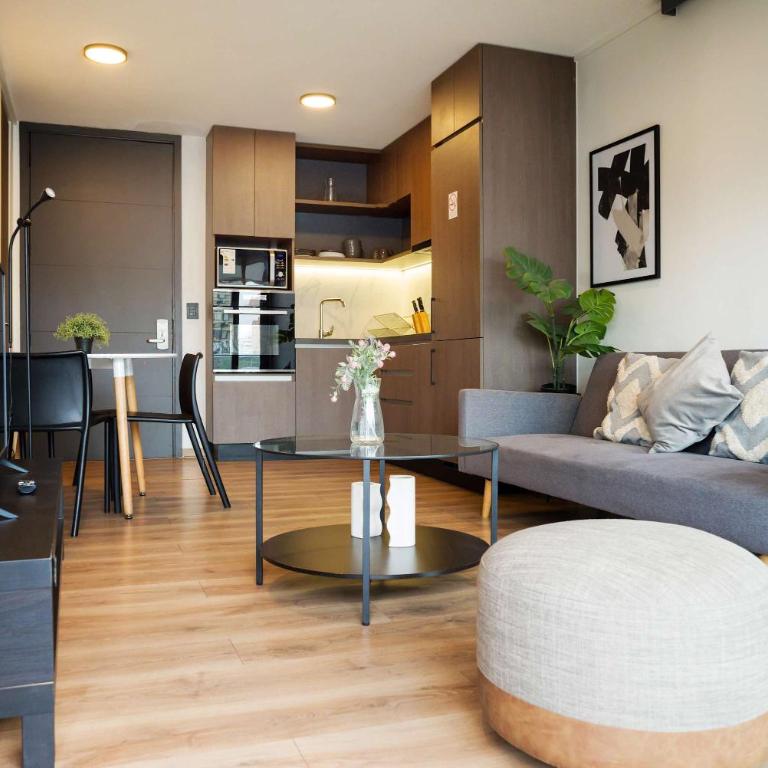 Spacious 2B apartment steps from Escuela Militar - Apartment - 17