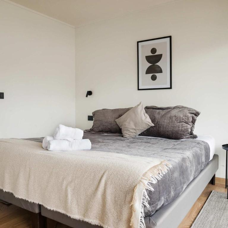 Spacious 2B apartment steps from Escuela Militar - Apartment - 23