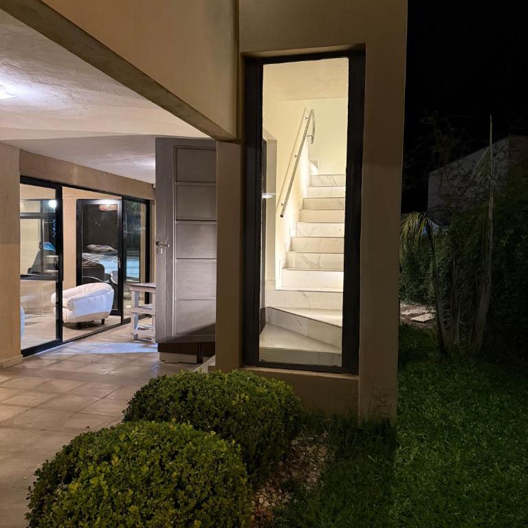 Mansión Exclusiva, Amplias Comodidades - Casa de 4 dormitorios - 71