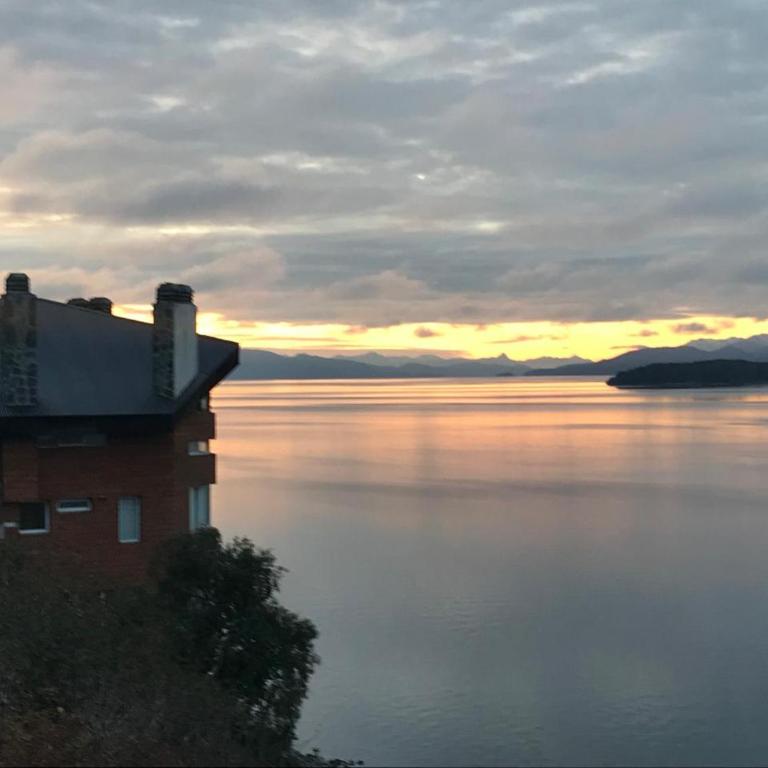 Departamento con acceso al lago Nahuel Huapi - Studio - 12