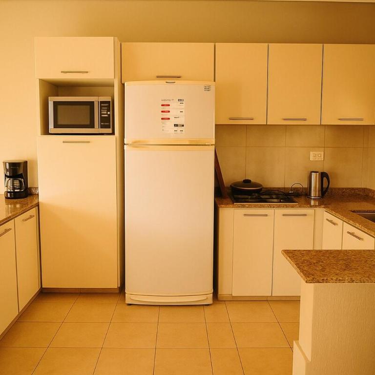 Mansión Exclusiva, Amplias Comodidades - Casa de 4 dormitorios - 48