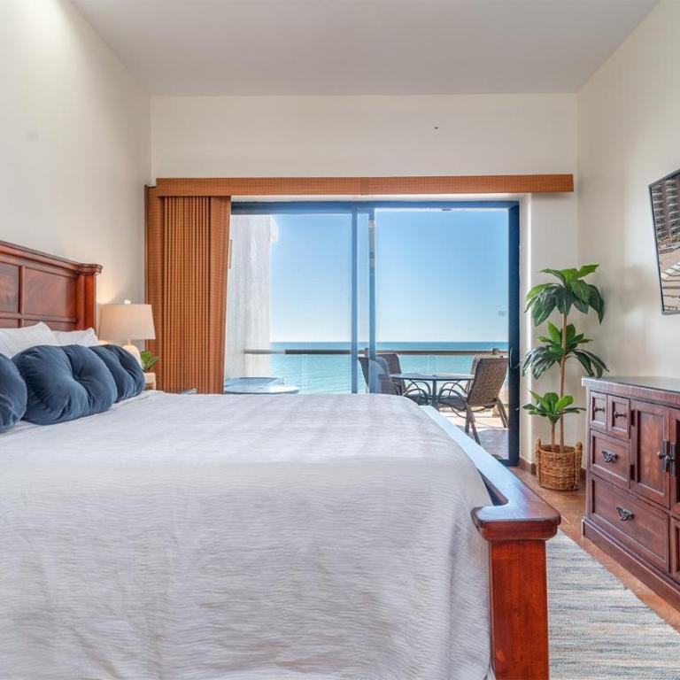 Las Palomas Phase II Coronado 503 Exceptional OceanFront 3BR 2BA Unit - Casa - 14