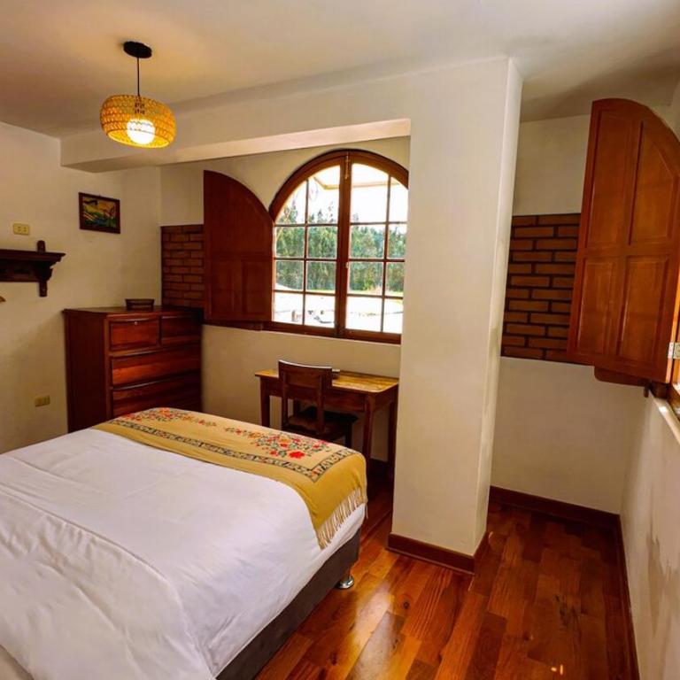 Fundo Venegas & Montoya - Four-Bedroom Standard Apartment - 2