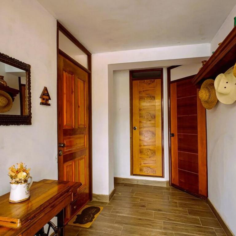 Fundo Venegas & Montoya - Four-Bedroom Standard Apartment - 4