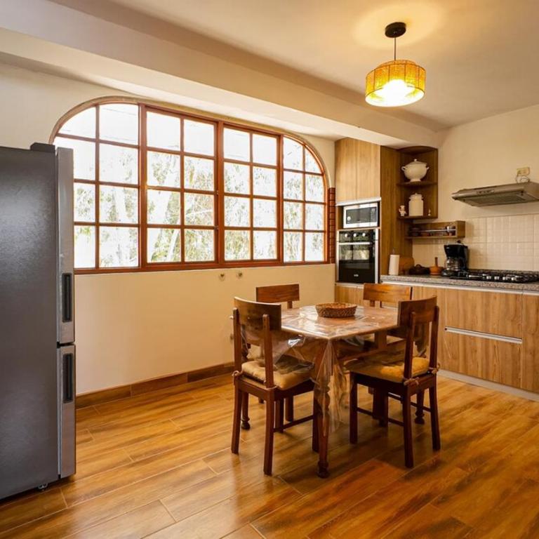 Fundo Venegas & Montoya - Four-Bedroom Standard Apartment - 50