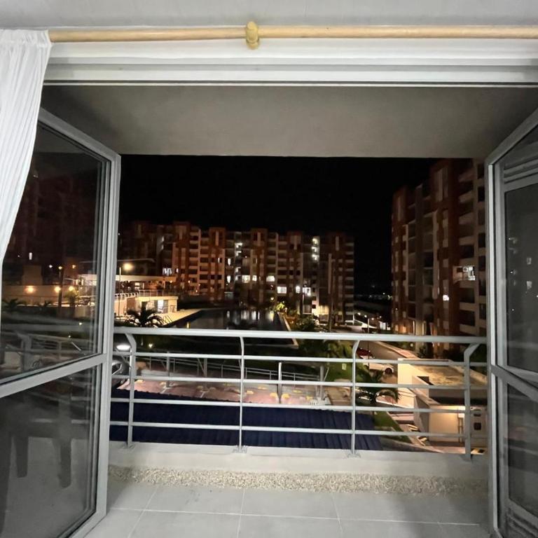 Apartamento Vacacional Familiar en Girardot, piscinas, Jacuzis, parqueadero privado - Apartamento de 2 dormitorios - 4
