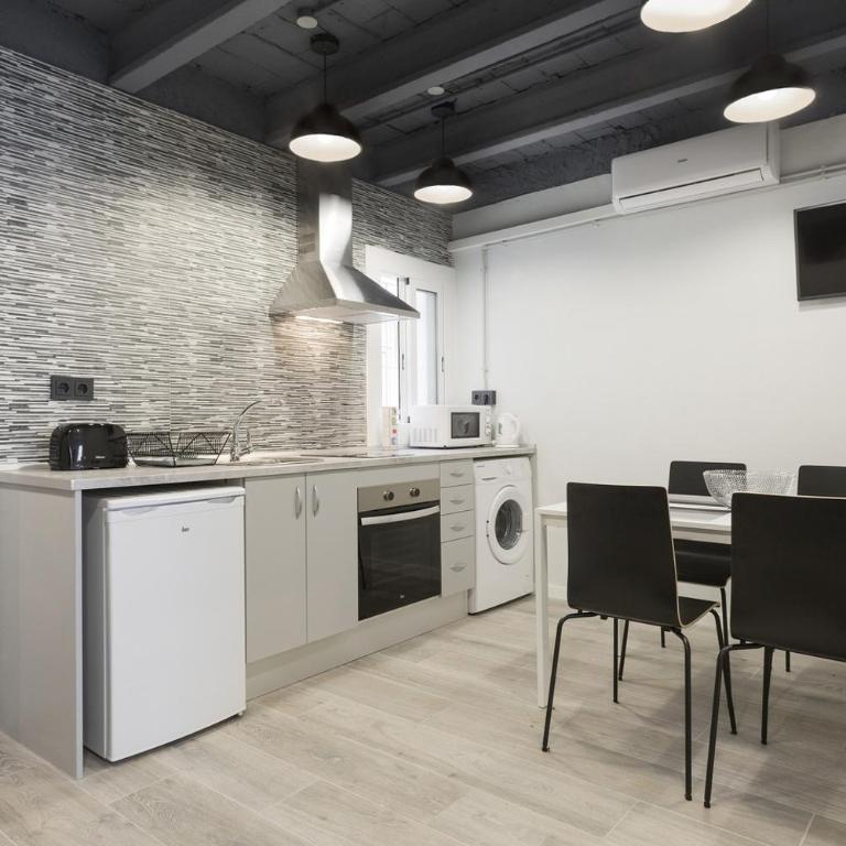Stay U-nique Apartments Llobregat - Apartamento - 1