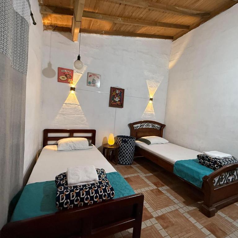 Casa y cabaña campestres, 14 personas, vocación familiar y descanso - Five-Bedroom House - 72