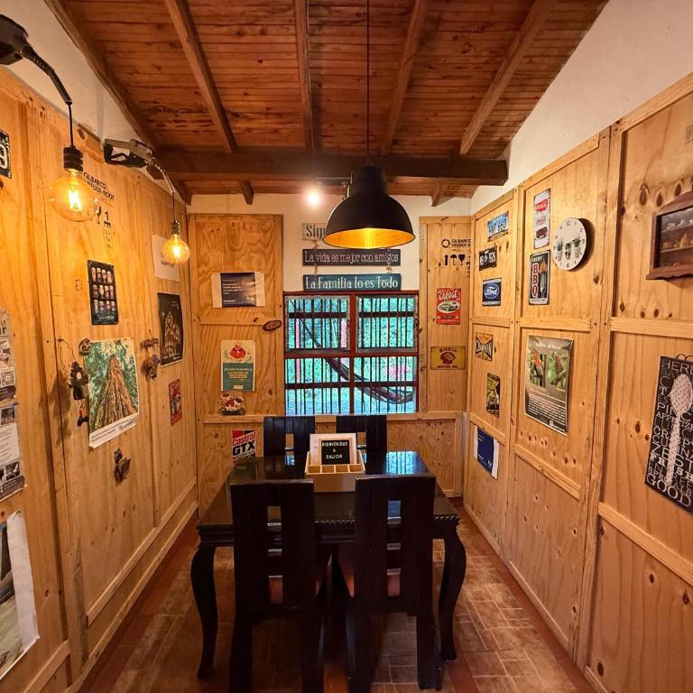 Galicia, cabaña junto a un bosque y a Cascada - Four-Bedroom House - 17