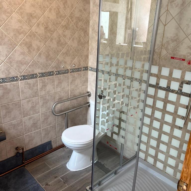 Casona Quintamar 6 norte 985 - Habitación Doble con baño privado - 1 o 2 camas - 1