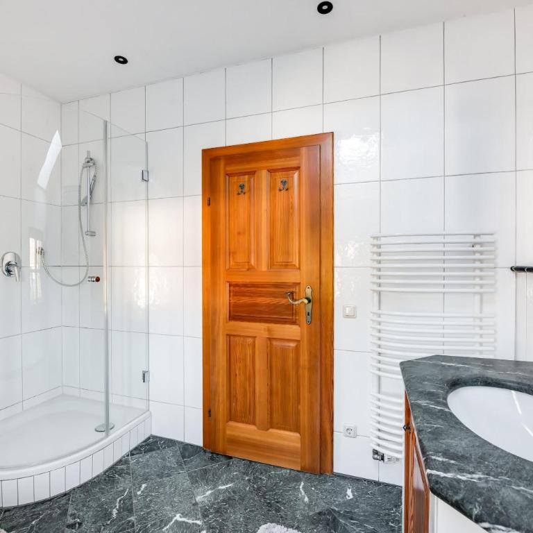 Stube & Stories - Heritage Riverside Home - Ferienhaus - 15