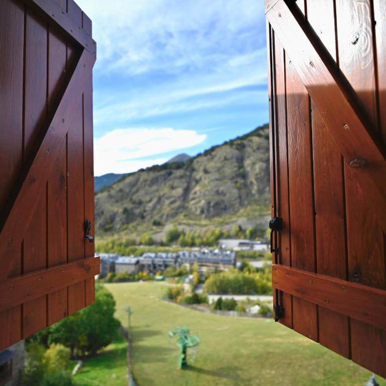 A 2 min de Grandvalira I Vistas, WiFi & Parking I Aliga - Apartamento de 1 dormitorio - 2