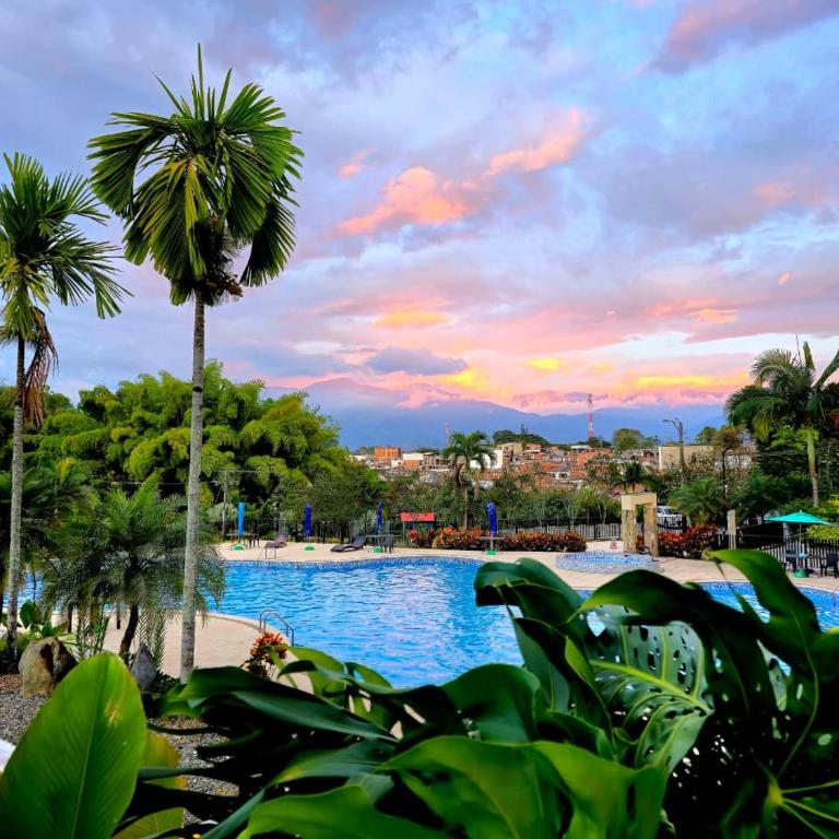 Alojamiento Familiar Premium - Con Piscinas, Jacuzzi y Capacidad 13 - By Molca Travel - Apartamento de 1 dormitorio - 1