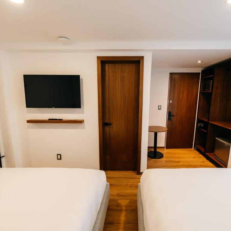 Casa Castillo Condesa - Deluxe Double Room - 3