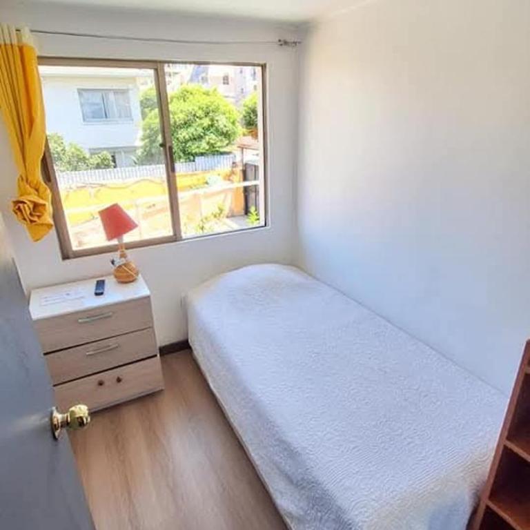 Vicmar 2 - Standard Single Room with Shared Bathroom - 2