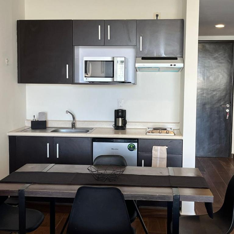 Bellísima Suite, 2 Camas Queen, Gym, en Interlomas - Suite con cama grande y balcón - 18