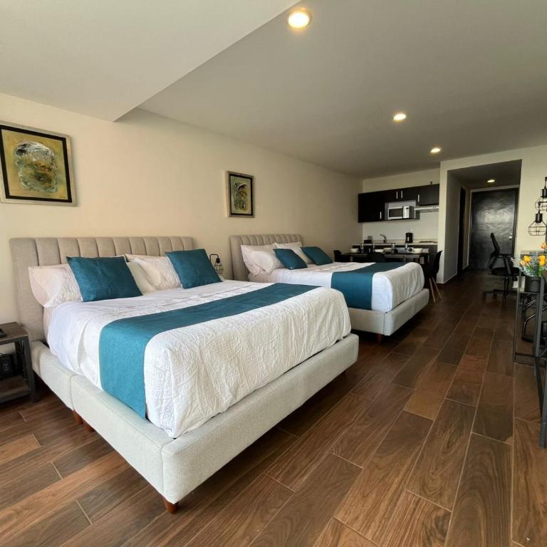 Bellísima Suite, 2 Camas Queen, Gym, en Interlomas - Suite con cama grande y balcón - 1