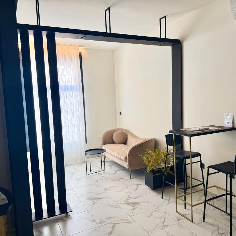 Reina Victoria La Plaza - Double Room with Jacuzzi - 14