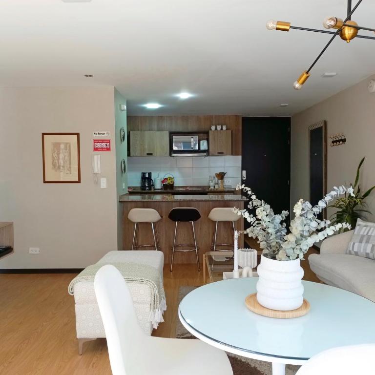 Downtown Quito - Balcony - Gym - Parking - 7thFLOOR - Apartamento con balcón - 21