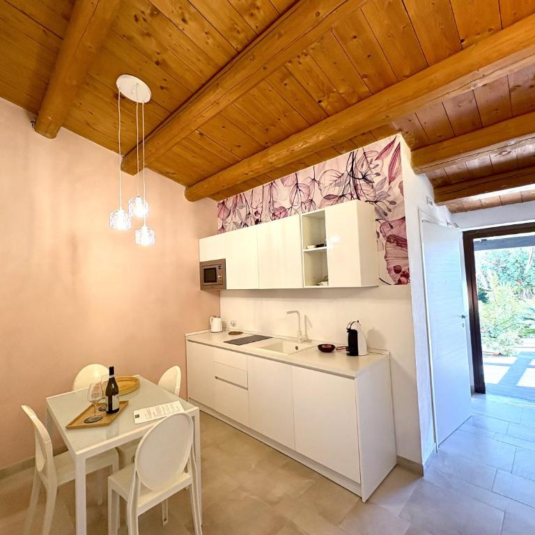 Torre Dantona Country Suites - One-Bedroom Apartment with Garden View - 8
