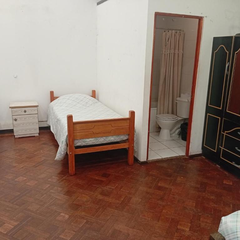Hostería Residencial Santa Rosa - Family Room with Private Bathroom - 23