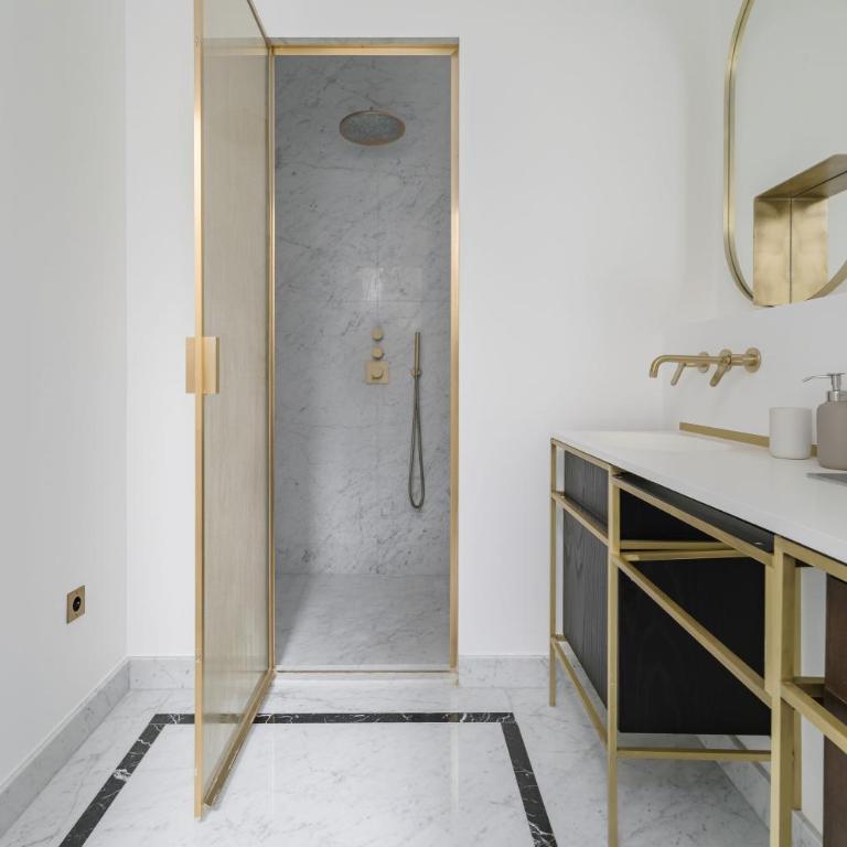 My Paris Apartments - Marbeuf - Two-Bedroom Apartment - 30