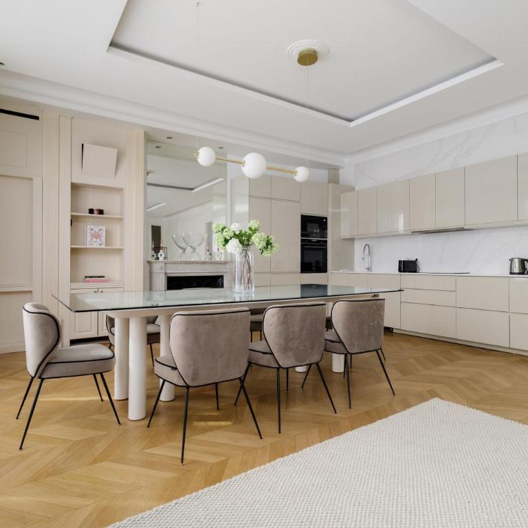 My Paris Apartments - Marbeuf - Four-Bedroom Apartment - 35