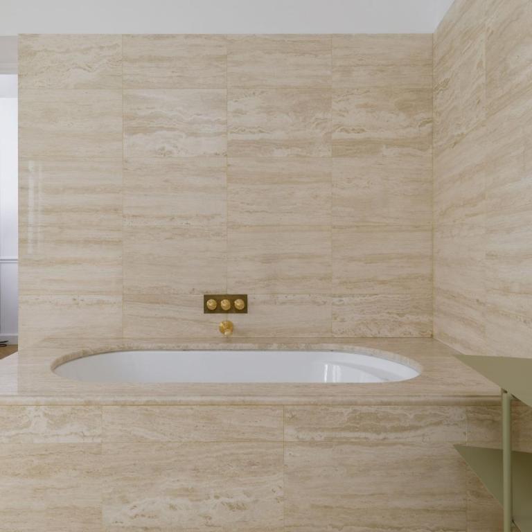My Paris Apartments - Marbeuf - Four-Bedroom Apartment - 34
