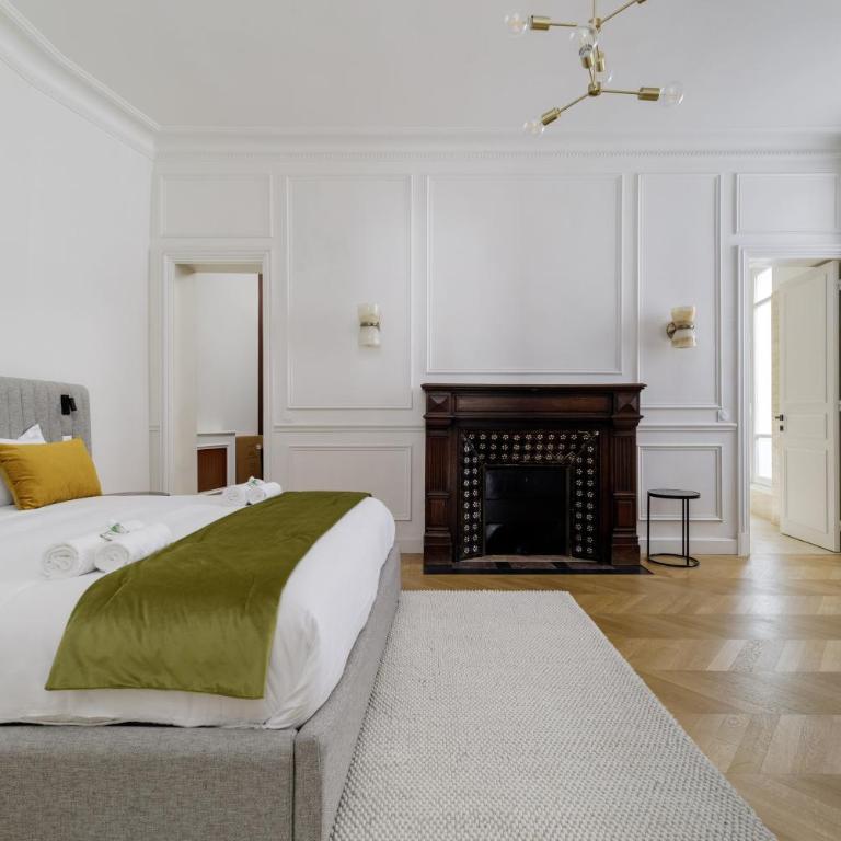 My Paris Apartments - Marbeuf - Four-Bedroom Apartment - 42