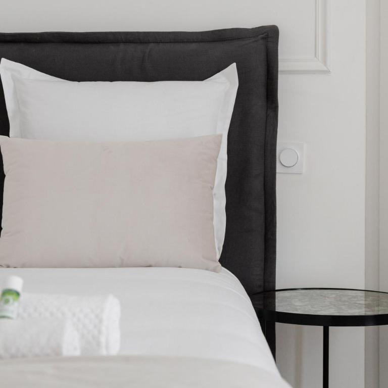 My Paris Apartments - Marbeuf - Four-Bedroom Apartment - 49
